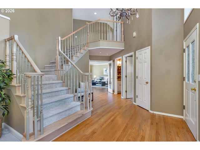 769 NICOLE Dr, West Linn, OR 97068