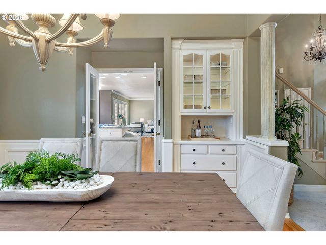 769 NICOLE Dr, West Linn, OR 97068