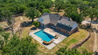 411 Center Hill Road, Gainesville, TX 76240