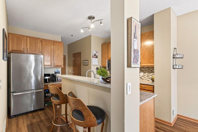 13483 Carmody Drive, Eden Prairie, MN 55344