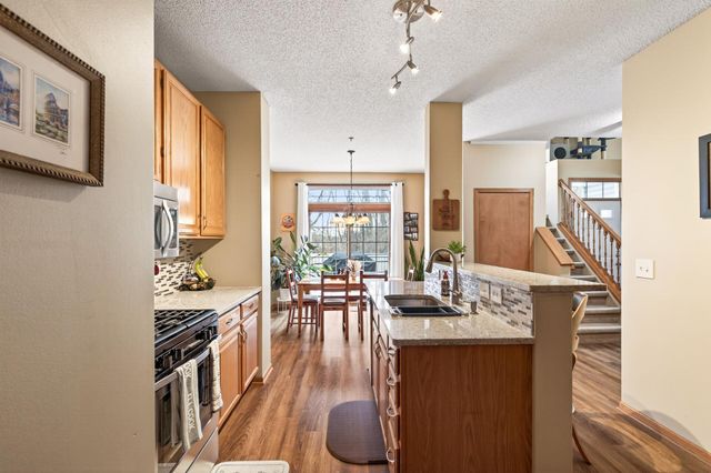 13483 Carmody Drive, Eden Prairie, MN 55344