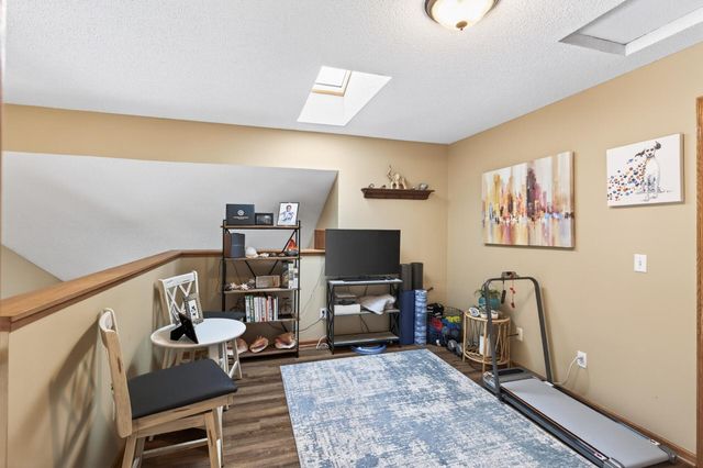 13483 Carmody Drive, Eden Prairie, MN 55344