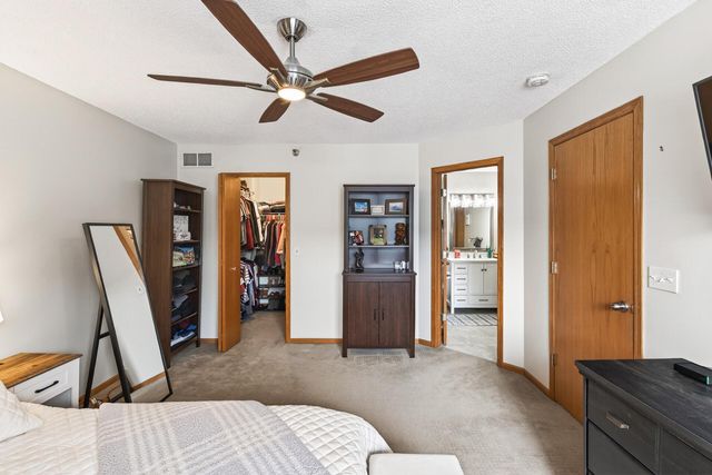 13483 Carmody Drive, Eden Prairie, MN 55344