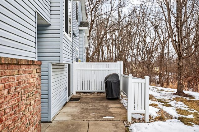 13483 Carmody Drive, Eden Prairie, MN 55344