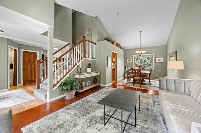 17633 Iberia Avenue, Lakeville, MN 55044