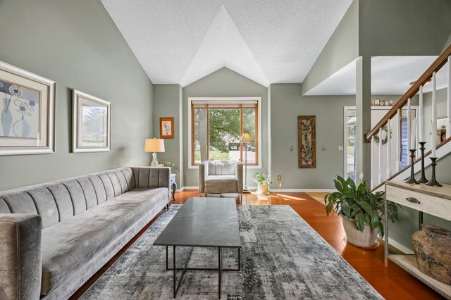 17633 Iberia Avenue, Lakeville, MN 55044