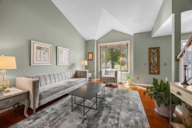 17633 Iberia Avenue, Lakeville, MN 55044