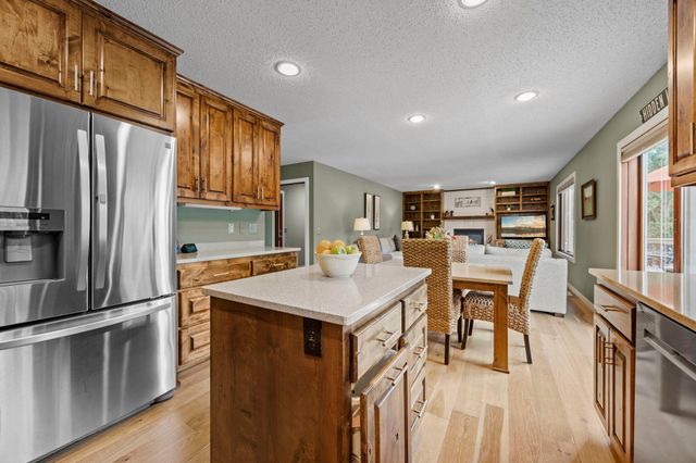 17633 Iberia Avenue, Lakeville, MN 55044