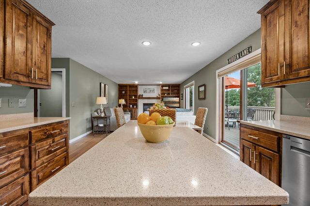 17633 Iberia Avenue, Lakeville, MN 55044