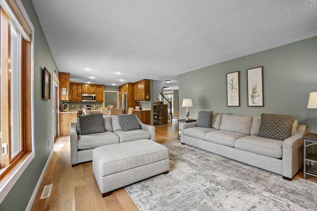 17633 Iberia Avenue, Lakeville, MN 55044