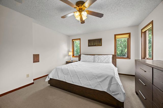 17633 Iberia Avenue, Lakeville, MN 55044