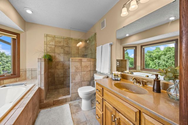 17633 Iberia Avenue, Lakeville, MN 55044