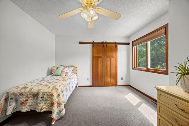 17633 Iberia Avenue, Lakeville, MN 55044
