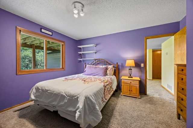 17633 Iberia Avenue, Lakeville, MN 55044
