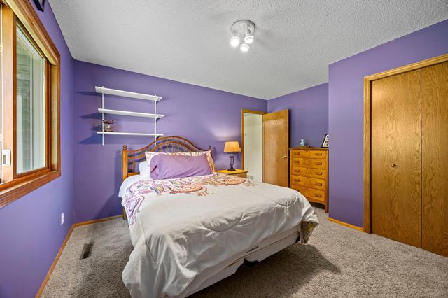 17633 Iberia Avenue, Lakeville, MN 55044