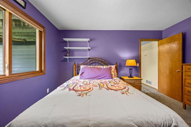 17633 Iberia Avenue, Lakeville, MN 55044