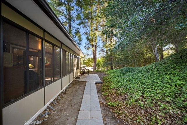 19508 Avenue Of The Oaks, Newhall, CA 91321