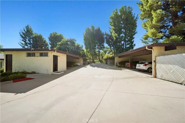 19508 Avenue Of The Oaks, Newhall, CA 91321
