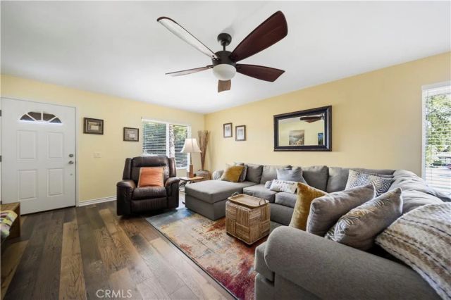 19508 Avenue Of The Oaks, Newhall, CA 91321