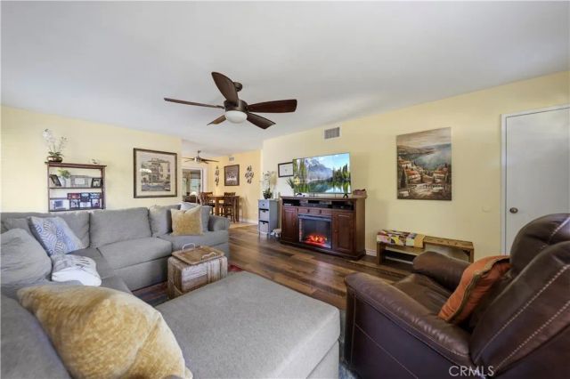 19508 Avenue Of The Oaks, Newhall, CA 91321