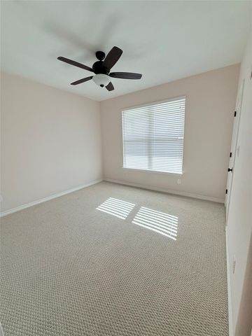 300 Western Sky TRL, Jarrell, TX 76537