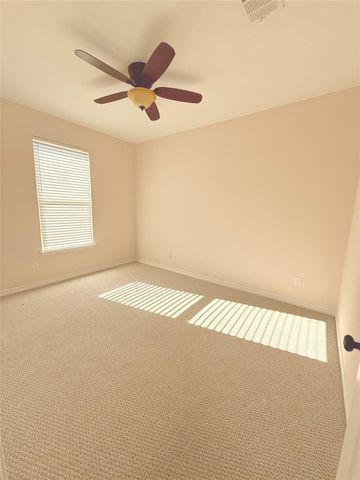 300 Western Sky TRL, Jarrell, TX 76537