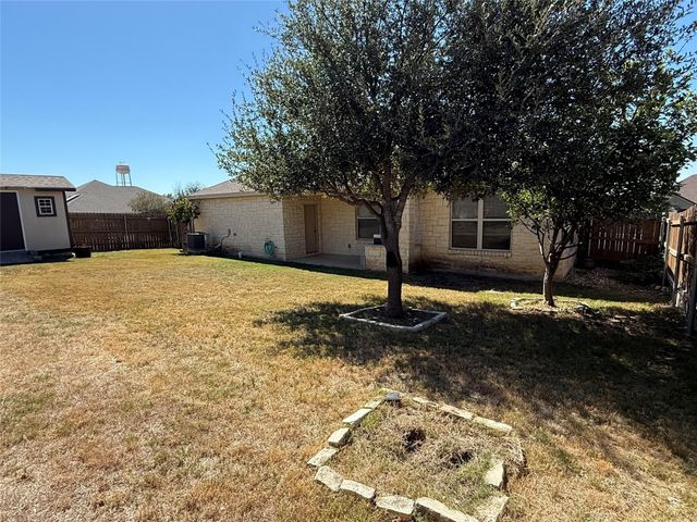 300 Western Sky TRL, Jarrell, TX 76537