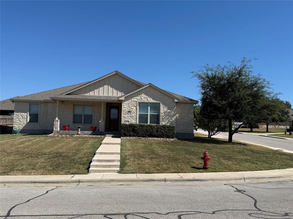 300 Western Sky TRL, Jarrell, TX 76537