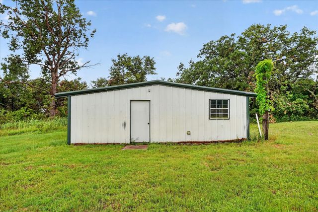 4697 Holbrook Road, Springtown, TX 76082