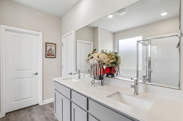 1404 Fremont Trail, Cleburne, TX 76033