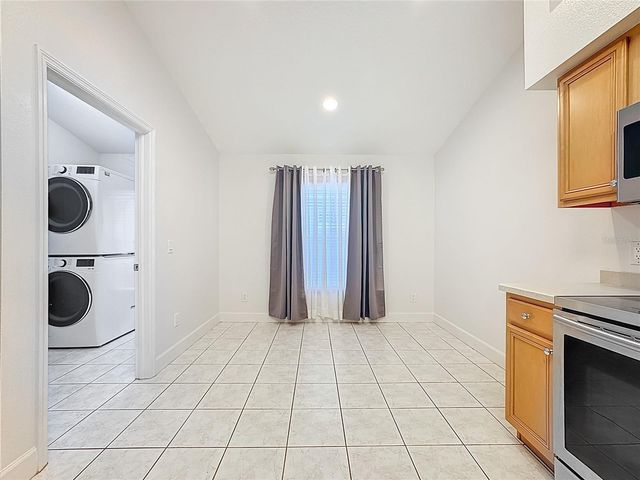 9830 WHITE BARN WAY, Riverview, FL 33569