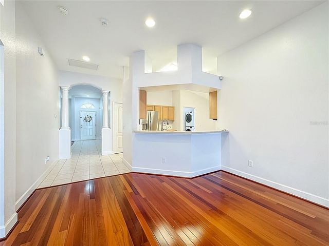 9830 WHITE BARN WAY, Riverview, FL 33569