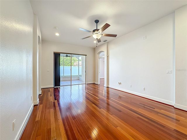 9830 WHITE BARN WAY, Riverview, FL 33569