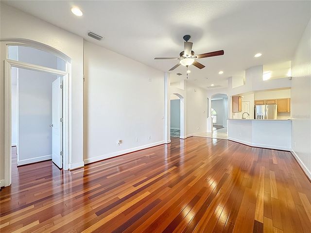 9830 WHITE BARN WAY, Riverview, FL 33569