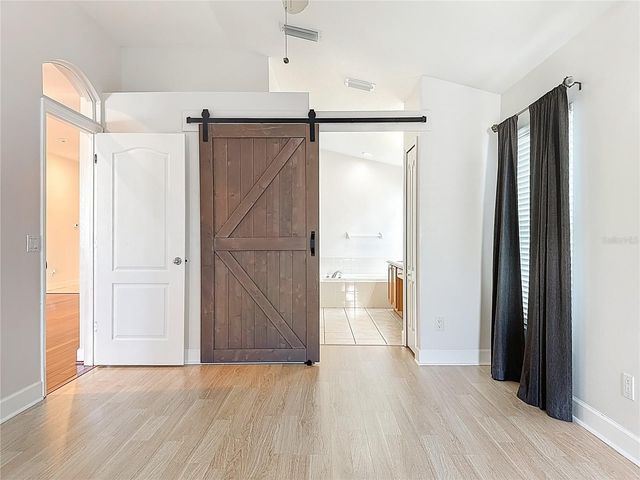 9830 WHITE BARN WAY, Riverview, FL 33569