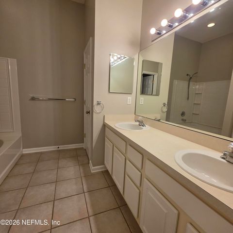 5875 PARKSTONE CROSSING Drive, Jacksonville, FL 32258