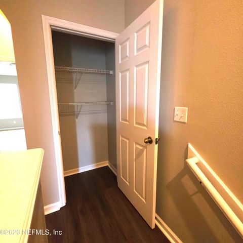 5875 PARKSTONE CROSSING Drive, Jacksonville, FL 32258