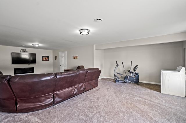 103 Sheffield Drive, Dry Ridge, KY 41035