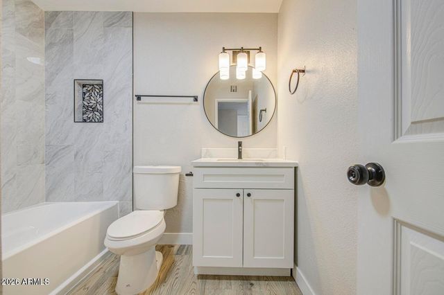 3238 W ALTADENA Avenue, Phoenix, AZ 85029