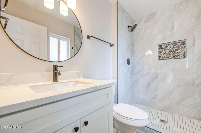 3238 W ALTADENA Avenue, Phoenix, AZ 85029