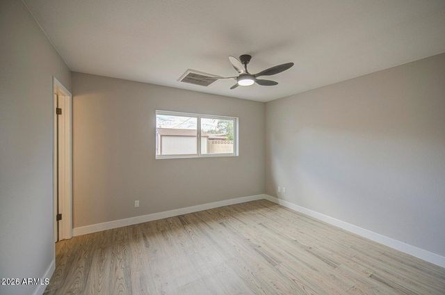 3238 W ALTADENA Avenue, Phoenix, AZ 85029