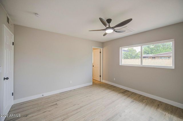 3238 W ALTADENA Avenue, Phoenix, AZ 85029