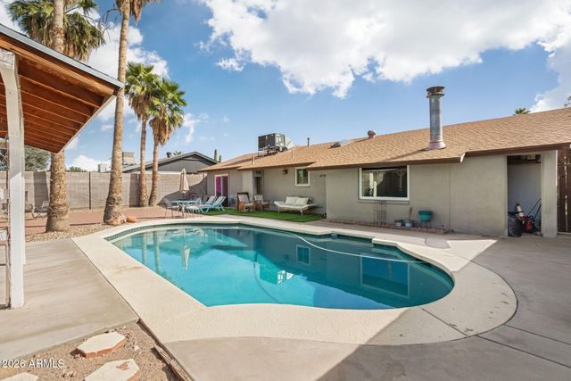 2220 E Blanche Drive, Phoenix, AZ 85022