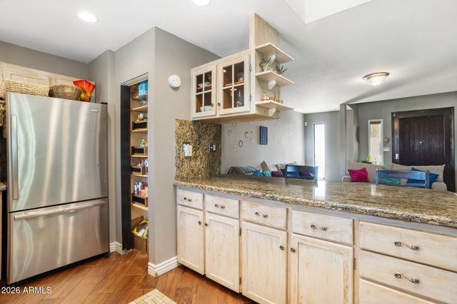 2220 E Blanche Drive, Phoenix, AZ 85022