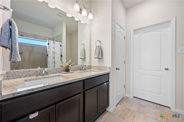 717 Friar Tuck Drive, Temple, TX 76502