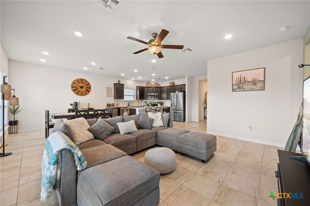717 Friar Tuck Drive, Temple, TX 76502