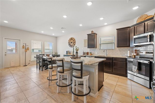 717 Friar Tuck Drive, Temple, TX 76502