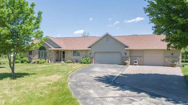 W972 James Court, Brodhead, WI 53520