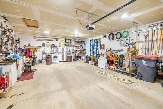 W972 James Court, Brodhead, WI 53520