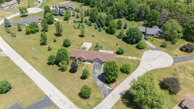 W972 James Court, Brodhead, WI 53520